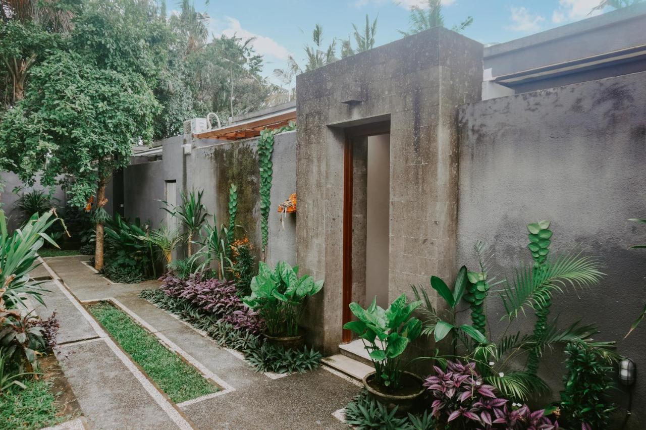 Anggira Villa Ubud Esterno foto