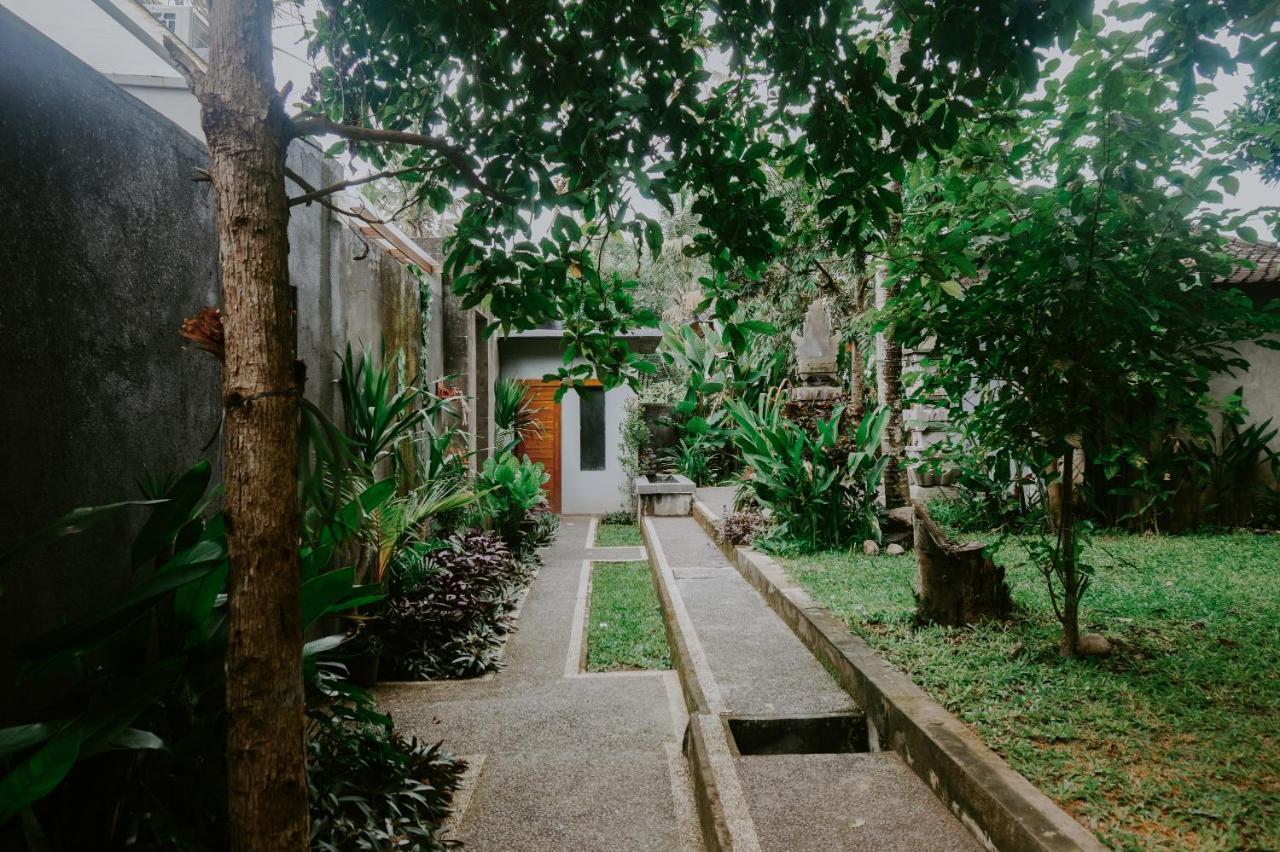 Anggira Villa Ubud Esterno foto
